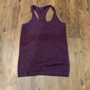 Lululemon women tank size 6